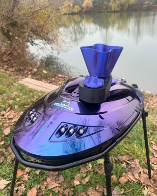 Po novom v ponuke aj rozmetadlá v perleťovo modrej farbe, ktoré dokonalo ladia s perleťovou loďkou 😎 🛒 Dostupné tu 👉...